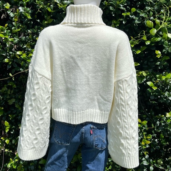 NWT WAYF Sweet Nothings Ivory Cable Turtleneck Crop Sweater - Picture 8 of 12